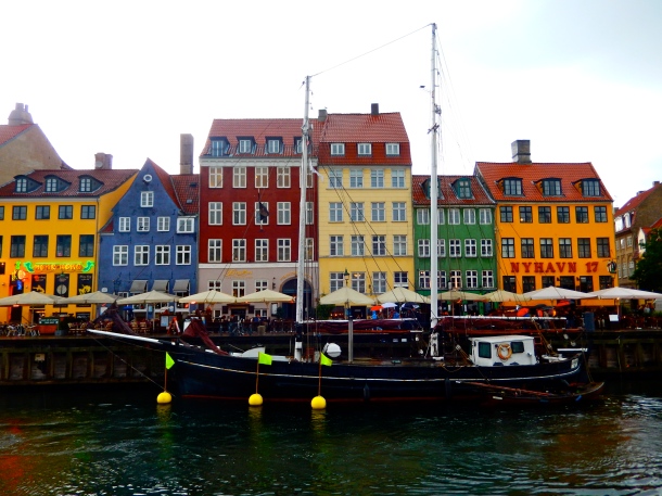 Nyhaven, Copenhagen, weekend in Copenhagen, Denmark, 48 hours in Copenhagen, colourful buildings